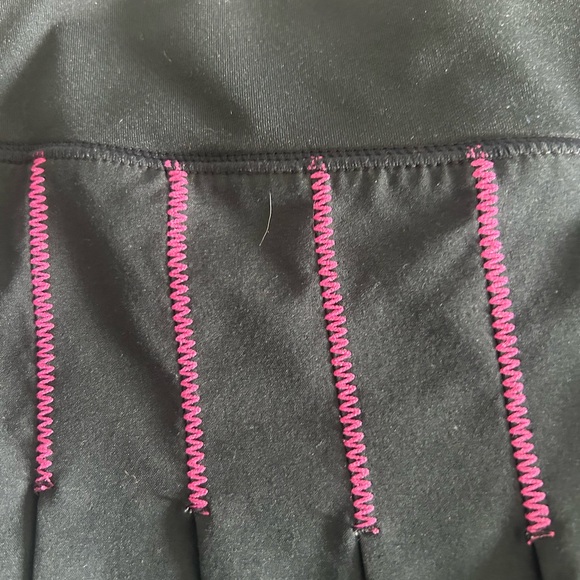 Athleta Women's Second Wind Pleated Skort Black Pink Tennis Zipper Pocket M - Picture 9 of 10